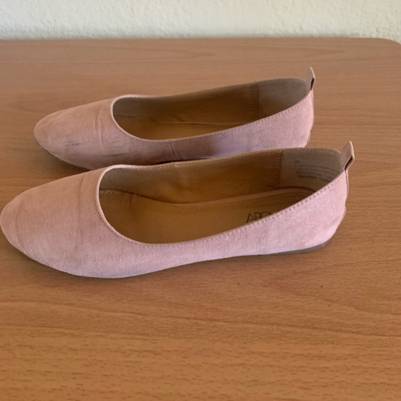 Flats - Pink and Comfortable - Picture 2 of 4